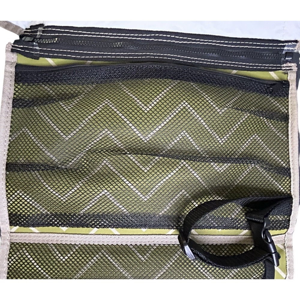 Peary Beary Baby Portable Changing Station Diaper Changing Pad Clutch Green NWT - Picture 8 of 11